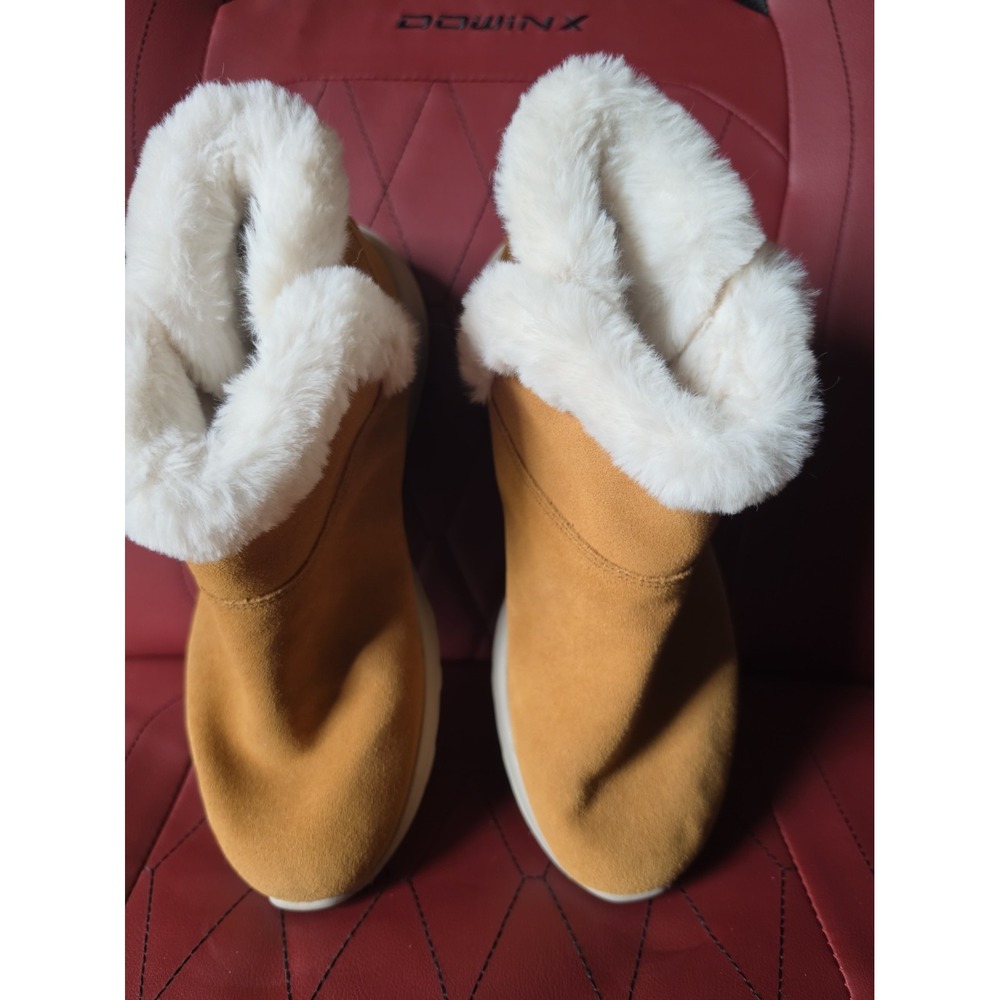 Skechers Solid On-the-Go Joy Bundle Up Ankle Boots Shoes Sz 7.5